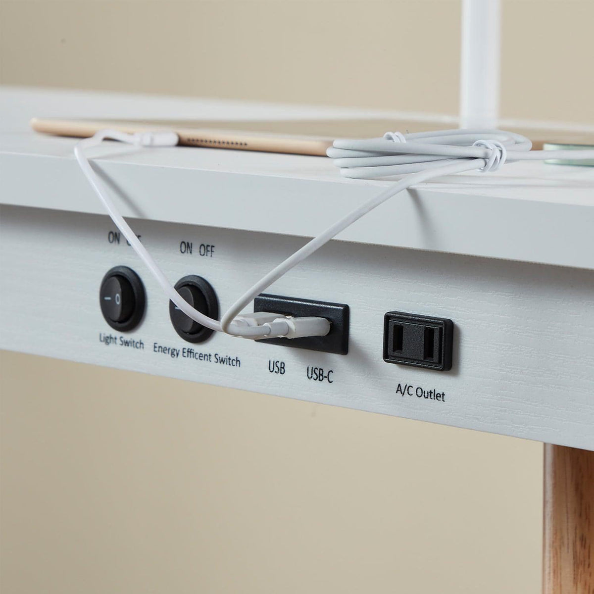 gamer desk with outlet and usb ports